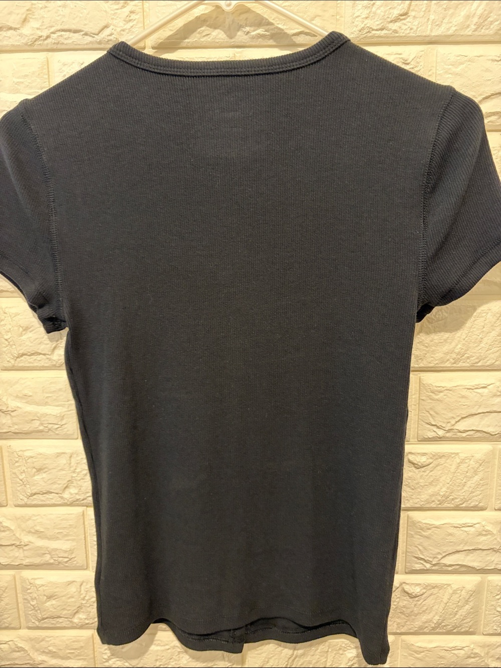 GAP Black Short-Sleeve Ribbed Button-Front Top - Picture 3 of 3